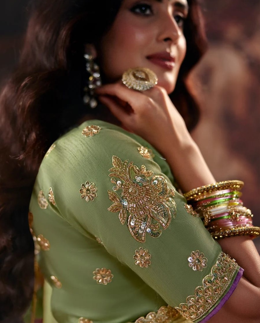 1005 - Pink & Green Designer Style Festive Wear Saree